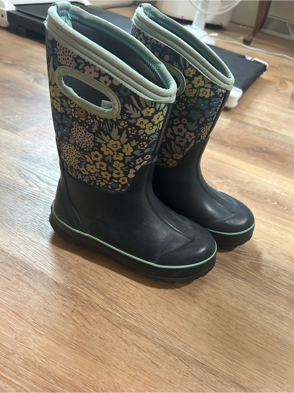 Bogs Kids Floral Rain Boots - Black and Mint
